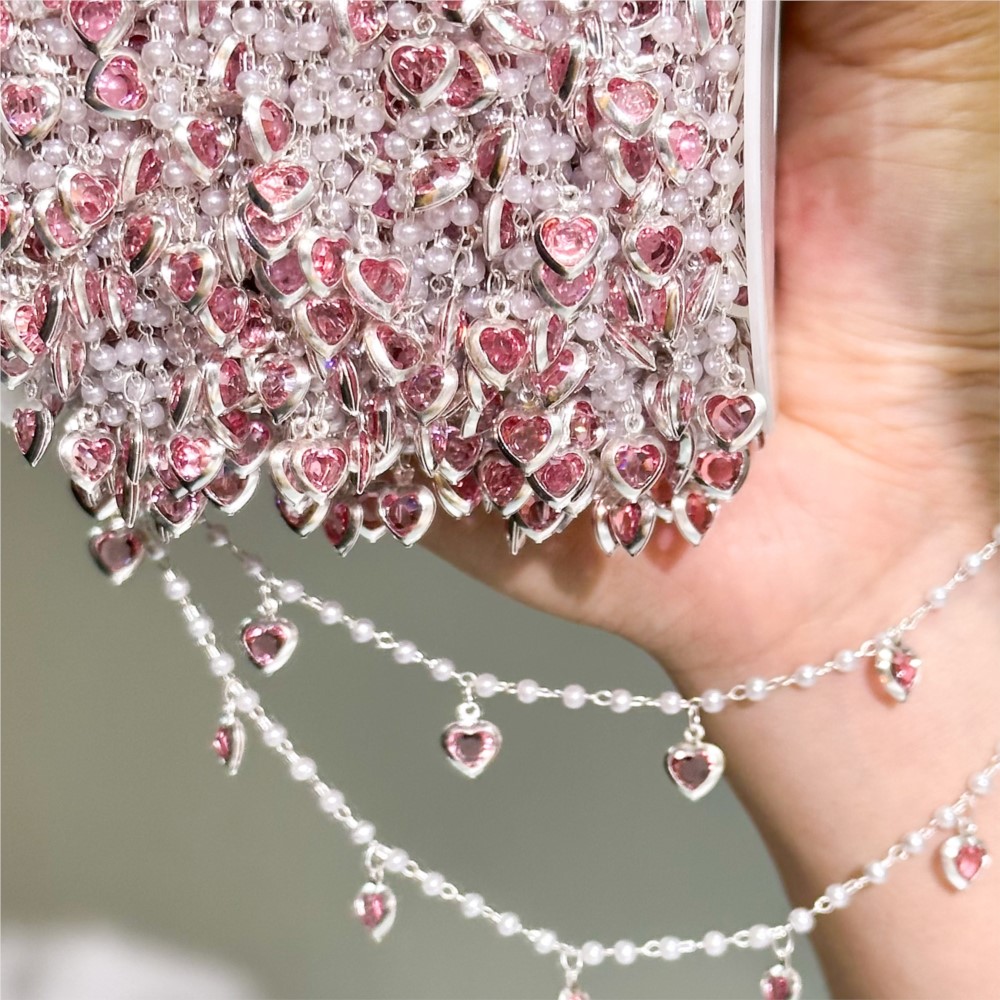 Crystal Choker Necklace - Corrente de Latão com Corações de