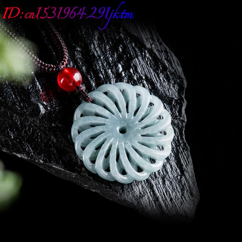 Colar com Pingente de Flor em  - Necklace Pendant avaliação e preço