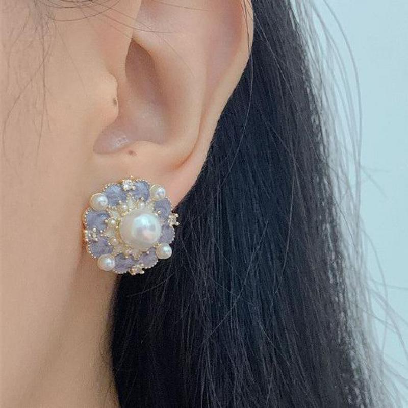 Brincos vintage com óleo roxo  - Pearl Stud Earrings avaliação e preço