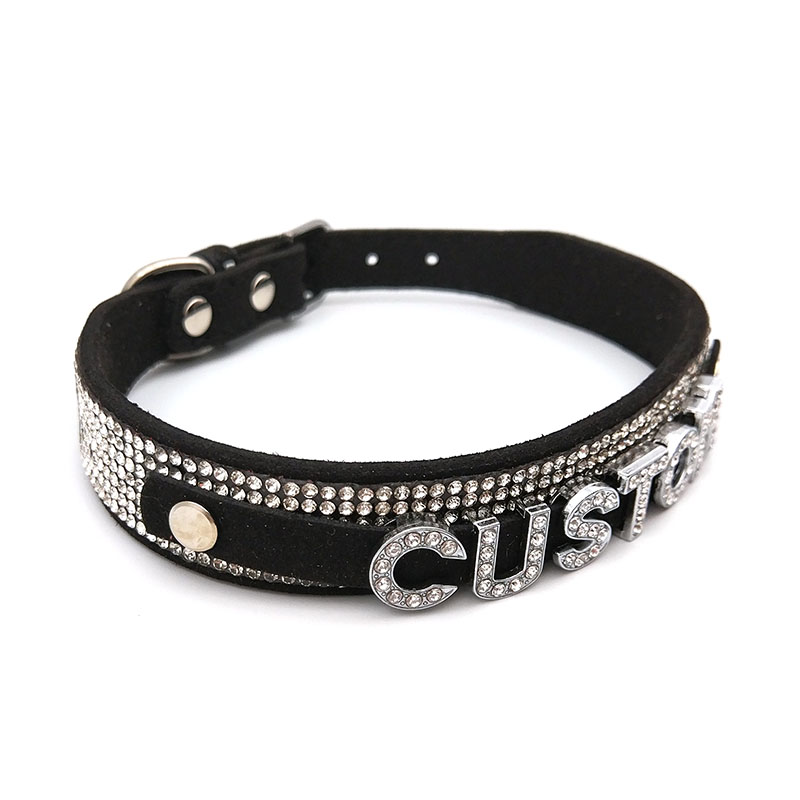 Gargantilha com letras de stra - Crystal Choker Necklace avaliação e preço