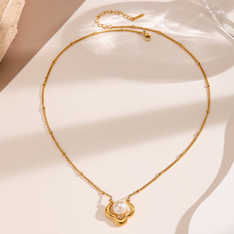 Colar de Pérolas com Pingente  - Crystal Choker Necklace avaliação e preço