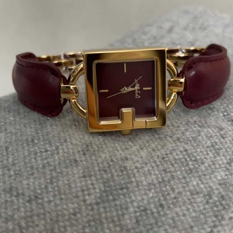 Relógio Feminino de Quartzo PE - Leather Bracelet avaliação e preço